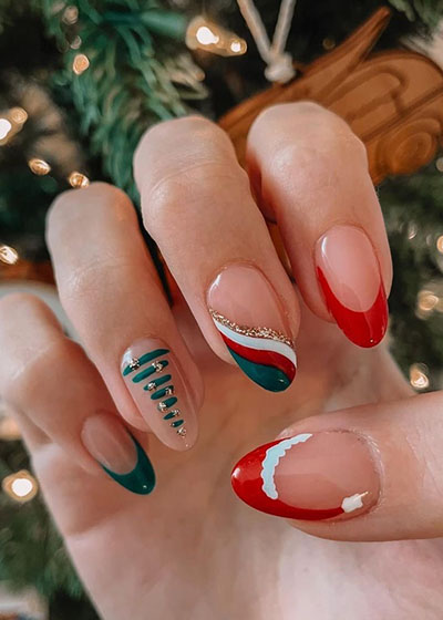 32 Feste Weihnachtsnagelkunst -Ideen, um diese Saison zu feiern