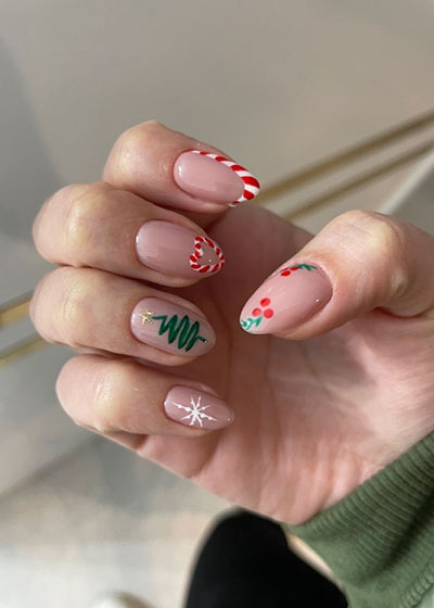 32 Feste Weihnachtsnagelkunst -Ideen, um diese Saison zu feiern